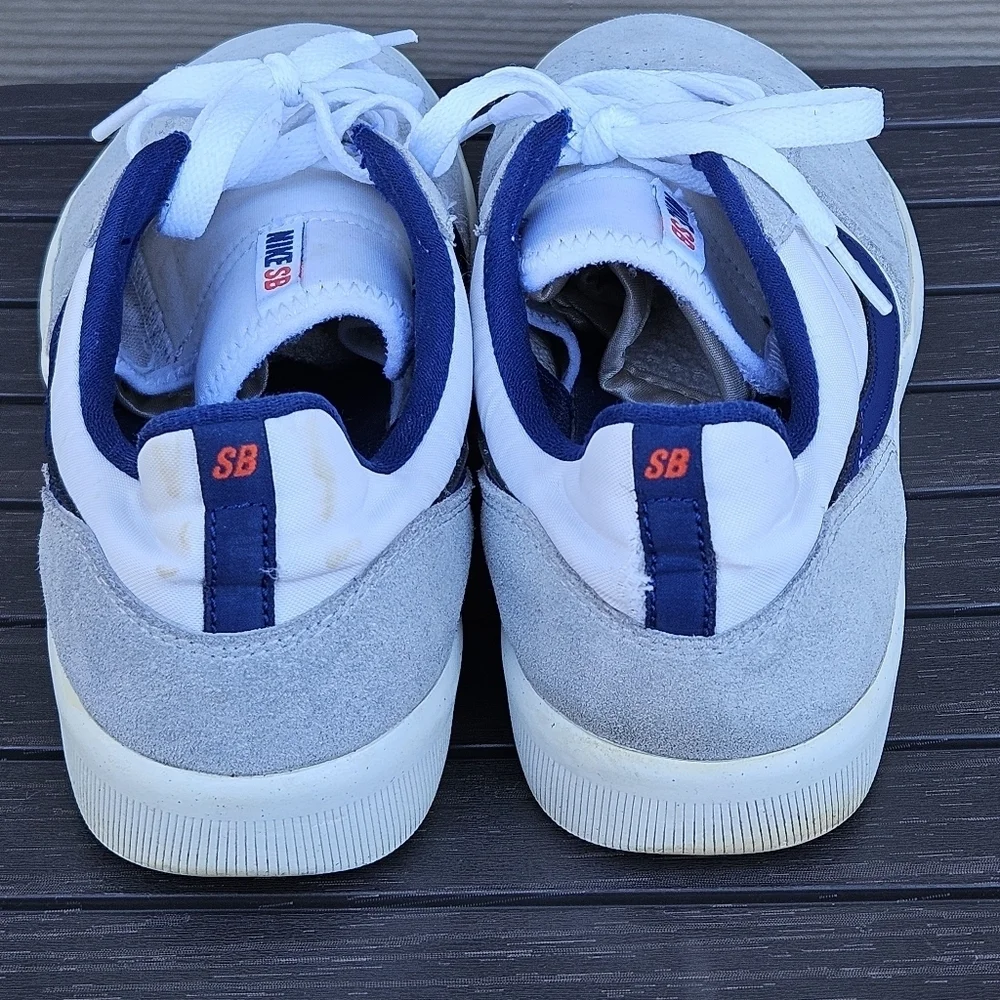 Nike Heritage Vulc SB White Gray Deep Royal Blue Shoes Mens Sneakers Size 9.5